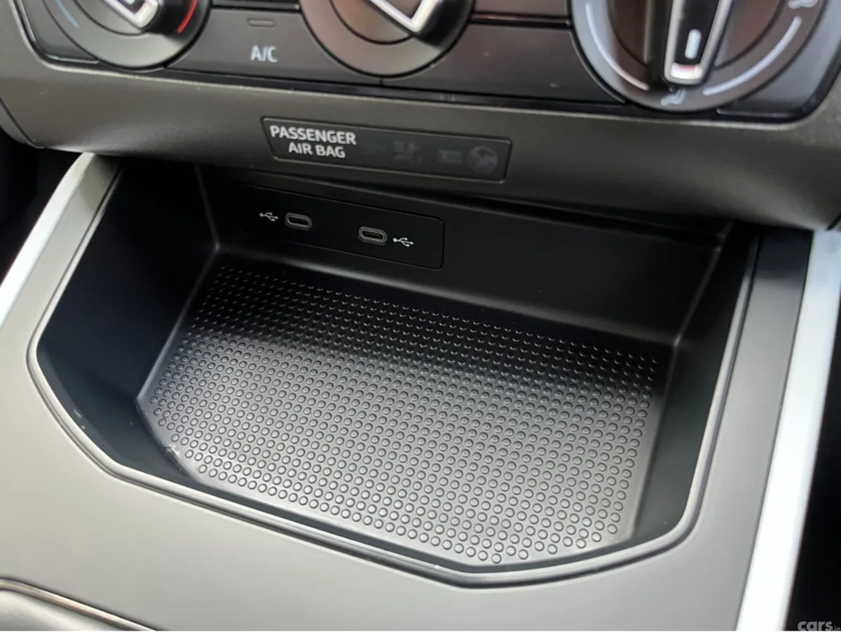 SEAT Arona SUV, Petrol, 2024, Green
