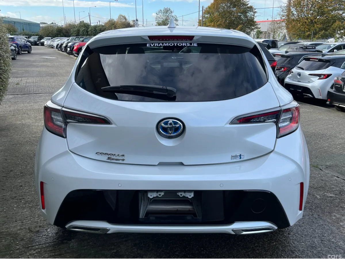Toyota Corolla Hatchback, Petrol Hybrid, 2022, White