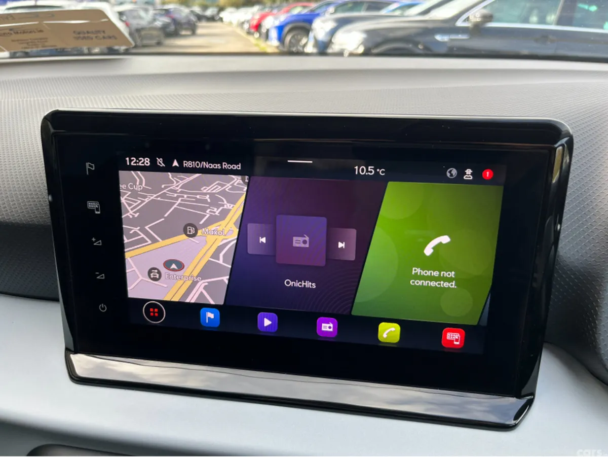 SEAT Arona SUV, Petrol, 2024, Green