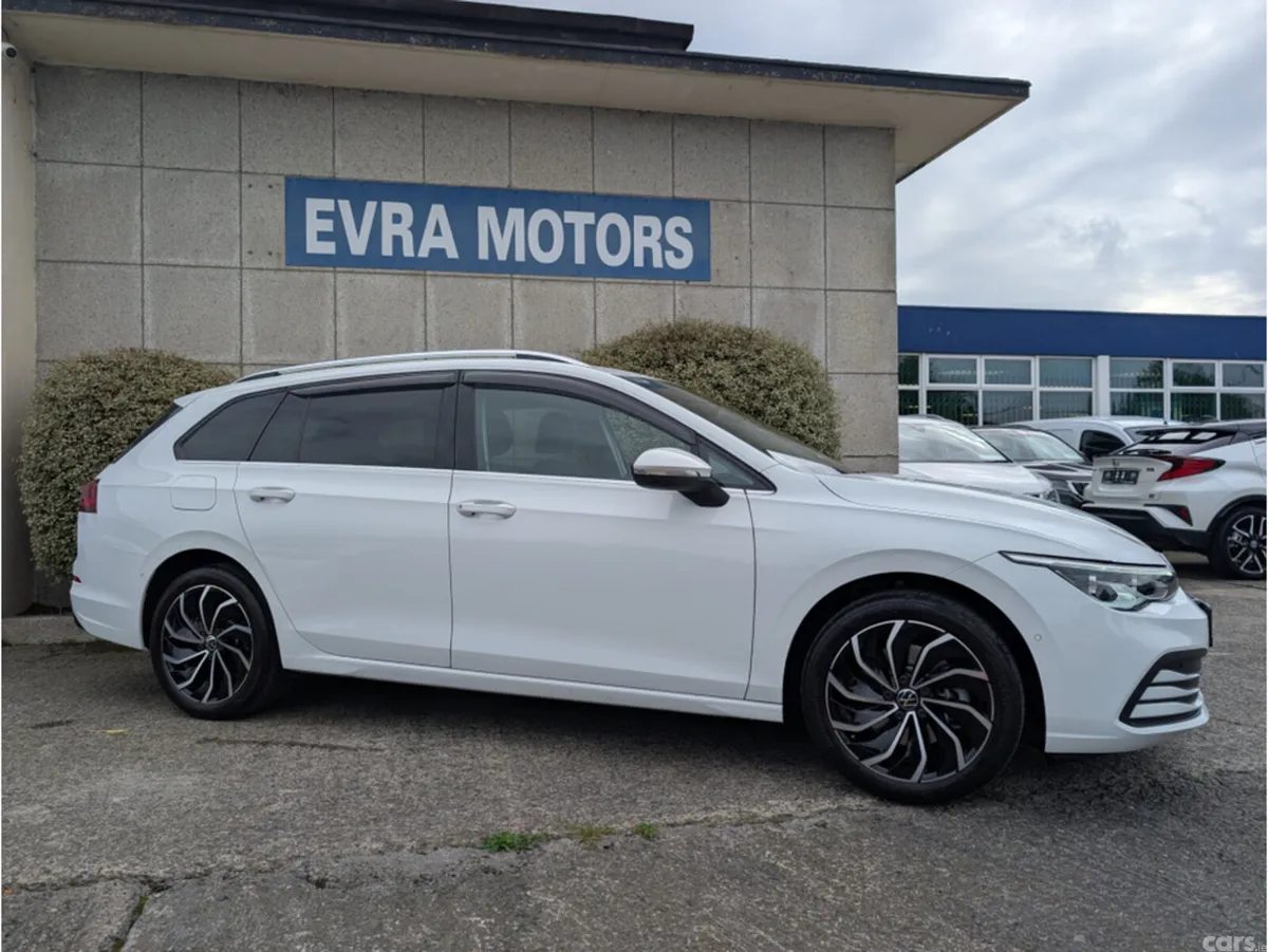 Volkswagen Golf Estate, Diesel, 2023, White