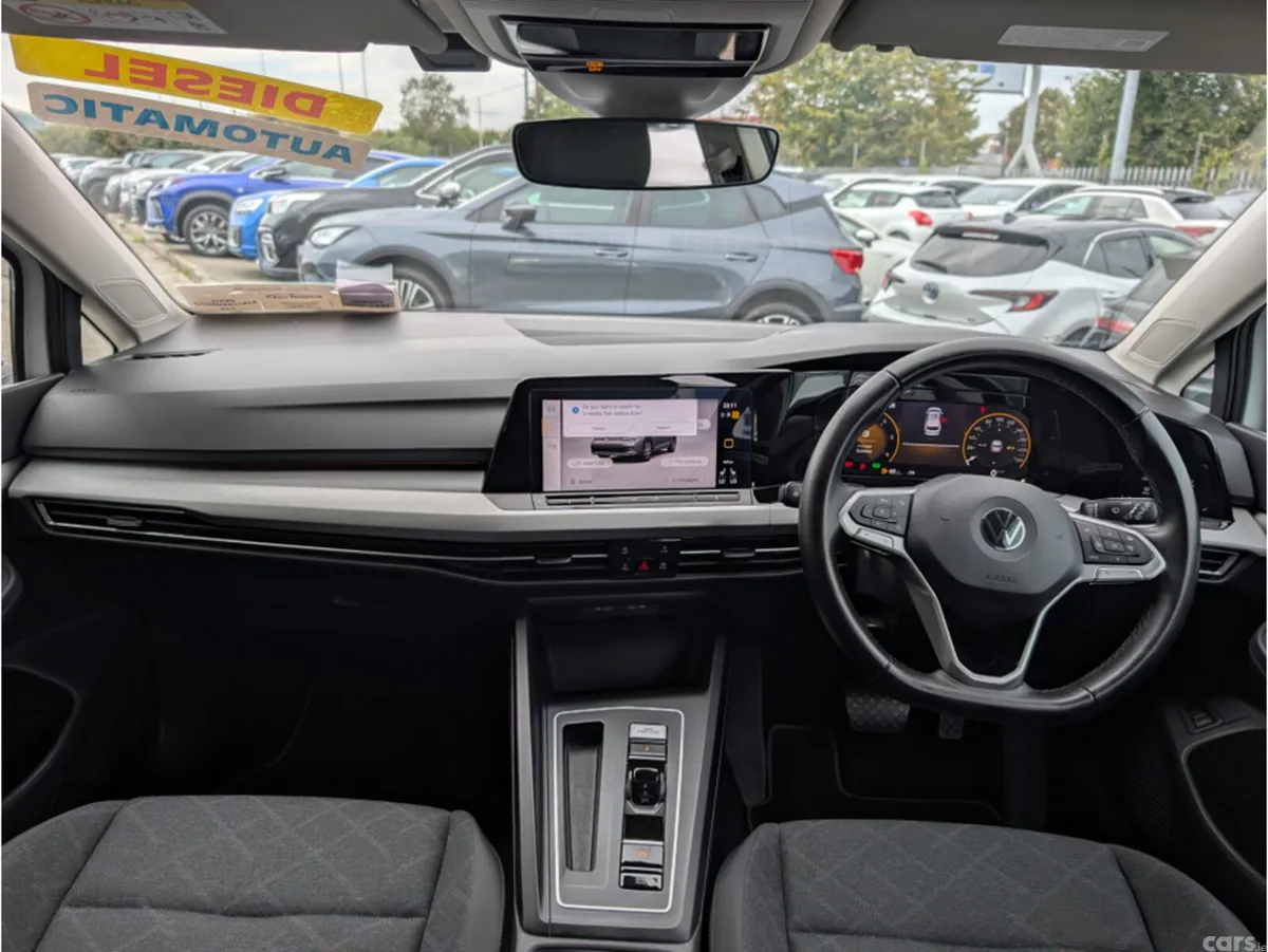 Volkswagen Golf Estate, Diesel, 2023, White