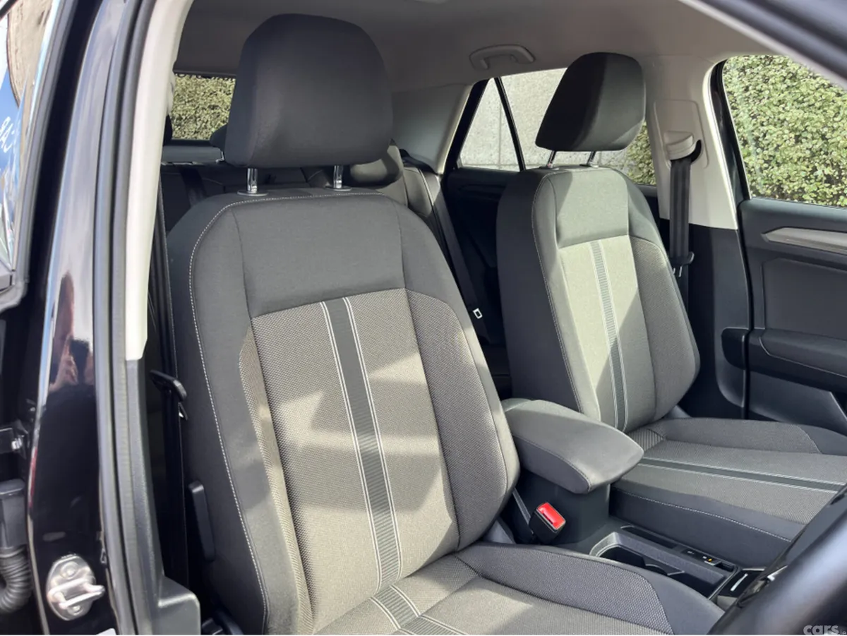 Volkswagen T-Roc SUV, Diesel, 2021, Black