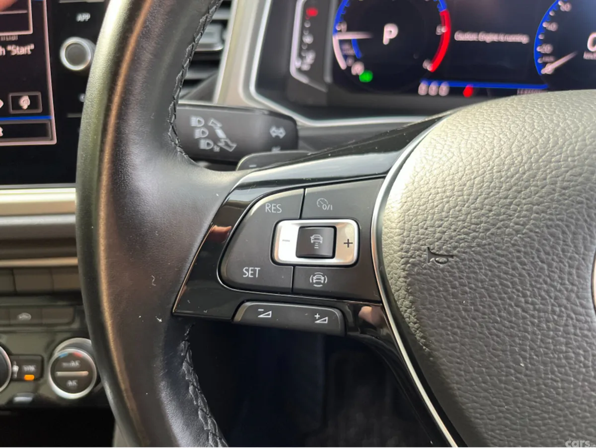 Volkswagen T-Roc SUV, Diesel, 2021, Black