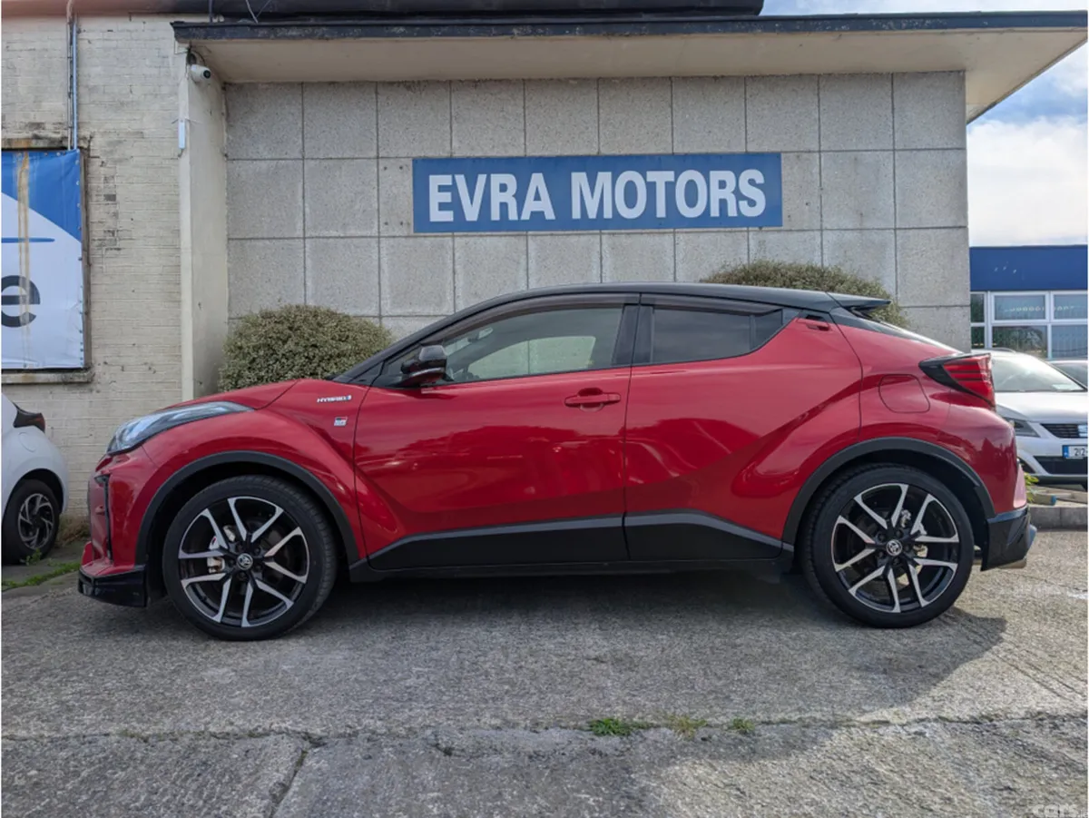 Toyota C-HR SUV, Petrol Hybrid, 2020, Red