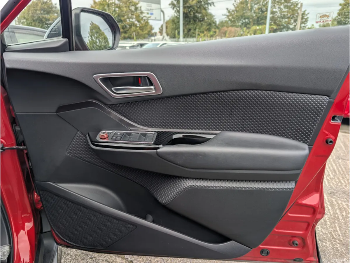 Toyota C-HR SUV, Petrol Hybrid, 2020, Red