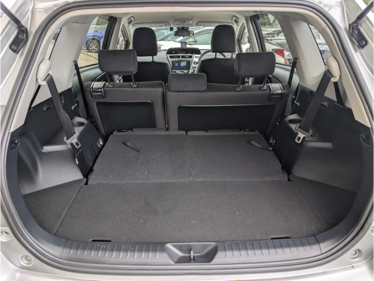 Toyota Prius MPV, Petrol Hybrid, 2019, Silver
