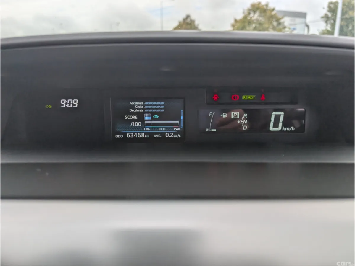 Toyota Prius MPV, Petrol Hybrid, 2019, Silver