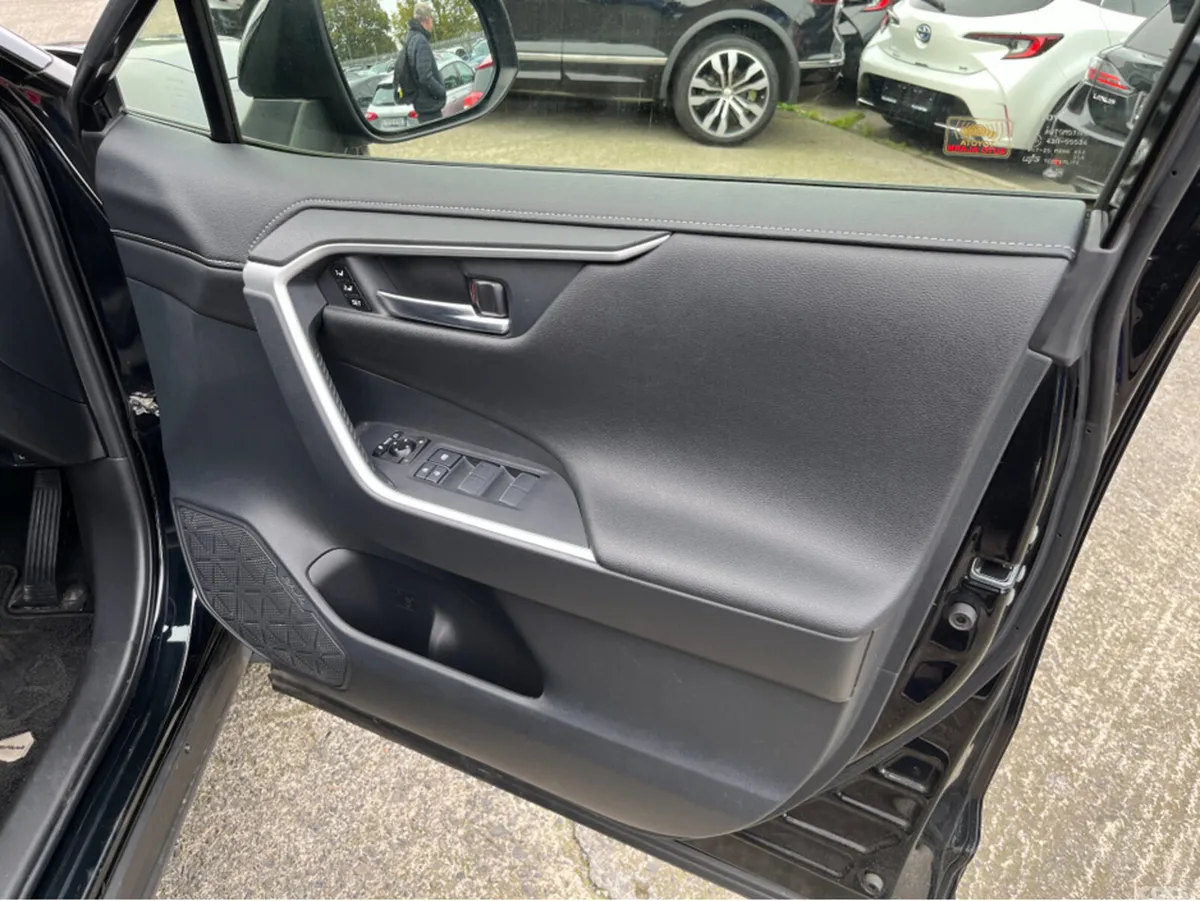 Toyota RAV4 SUV, Petrol Hybrid, 2021, Grey