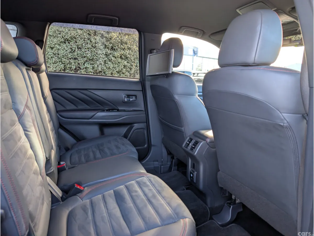 Mitsubishi Outlander SUV, Petrol Plug-in Hybrid, 2021, Grey