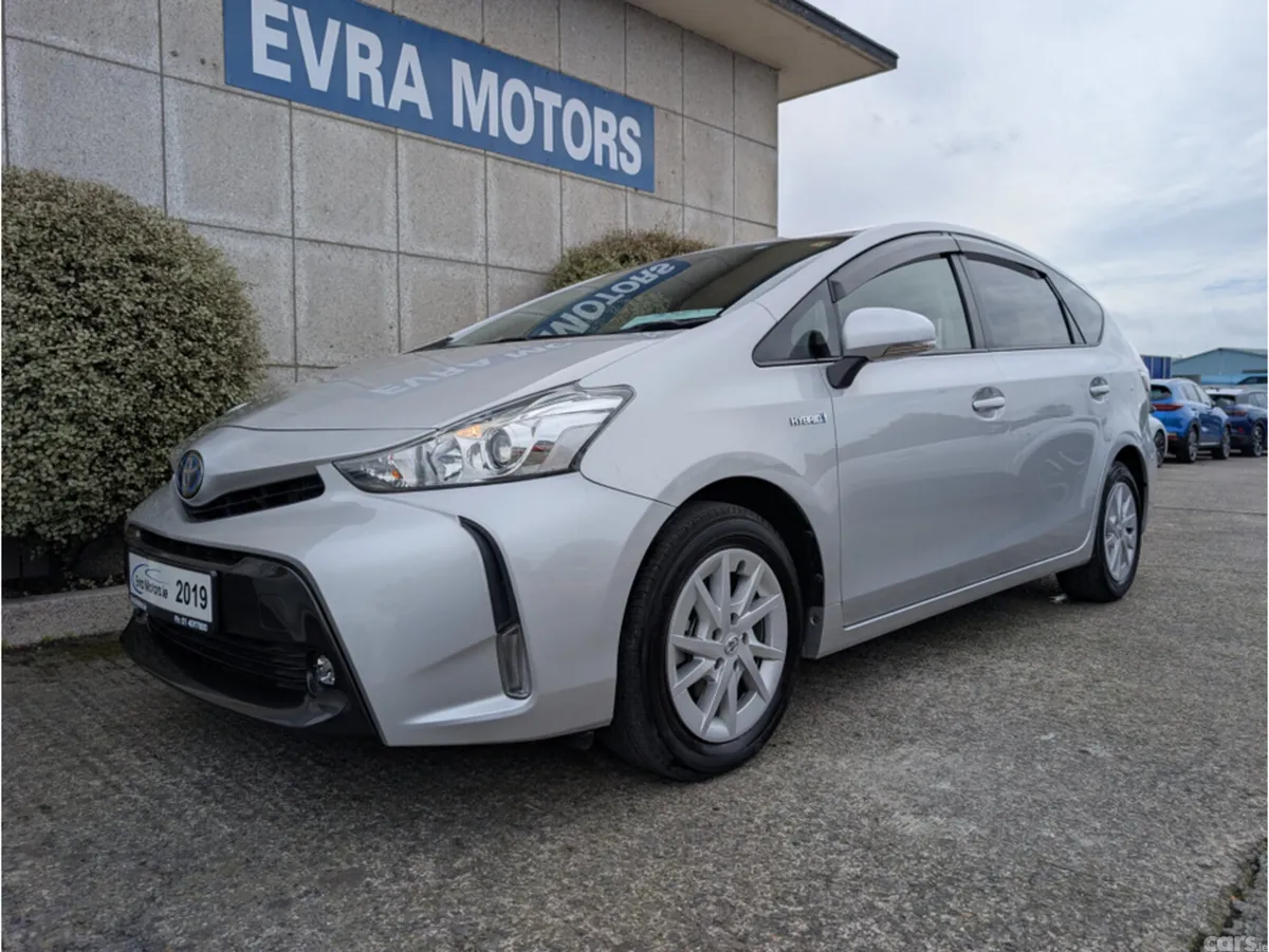 Toyota Prius MPV, Petrol Hybrid, 2019, Silver