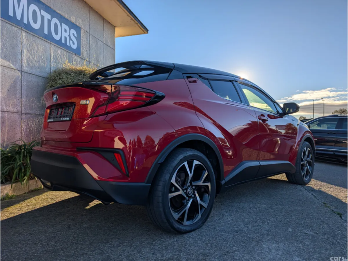 Toyota C-HR SUV, Petrol Hybrid, 2019, Red