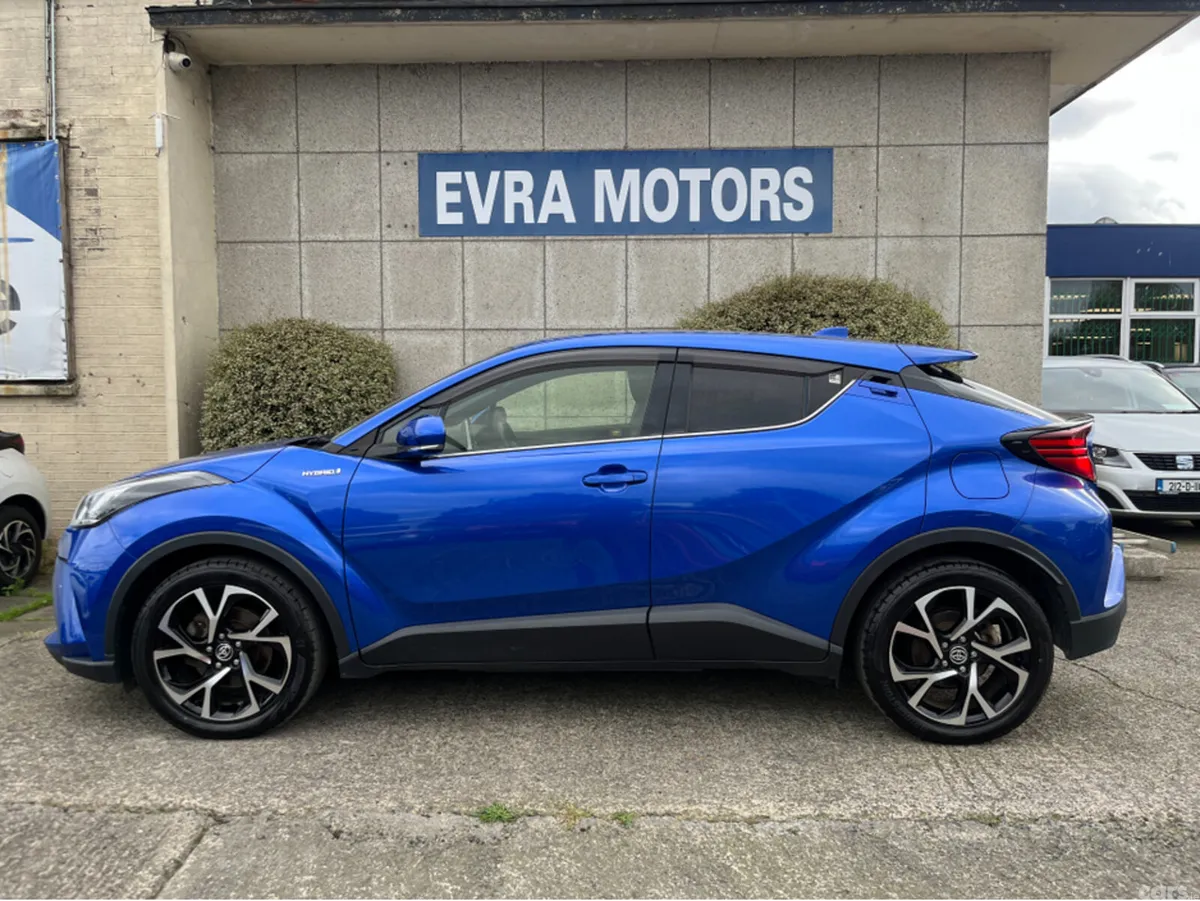 Toyota C-HR SUV, Petrol Hybrid, 2020, Blue