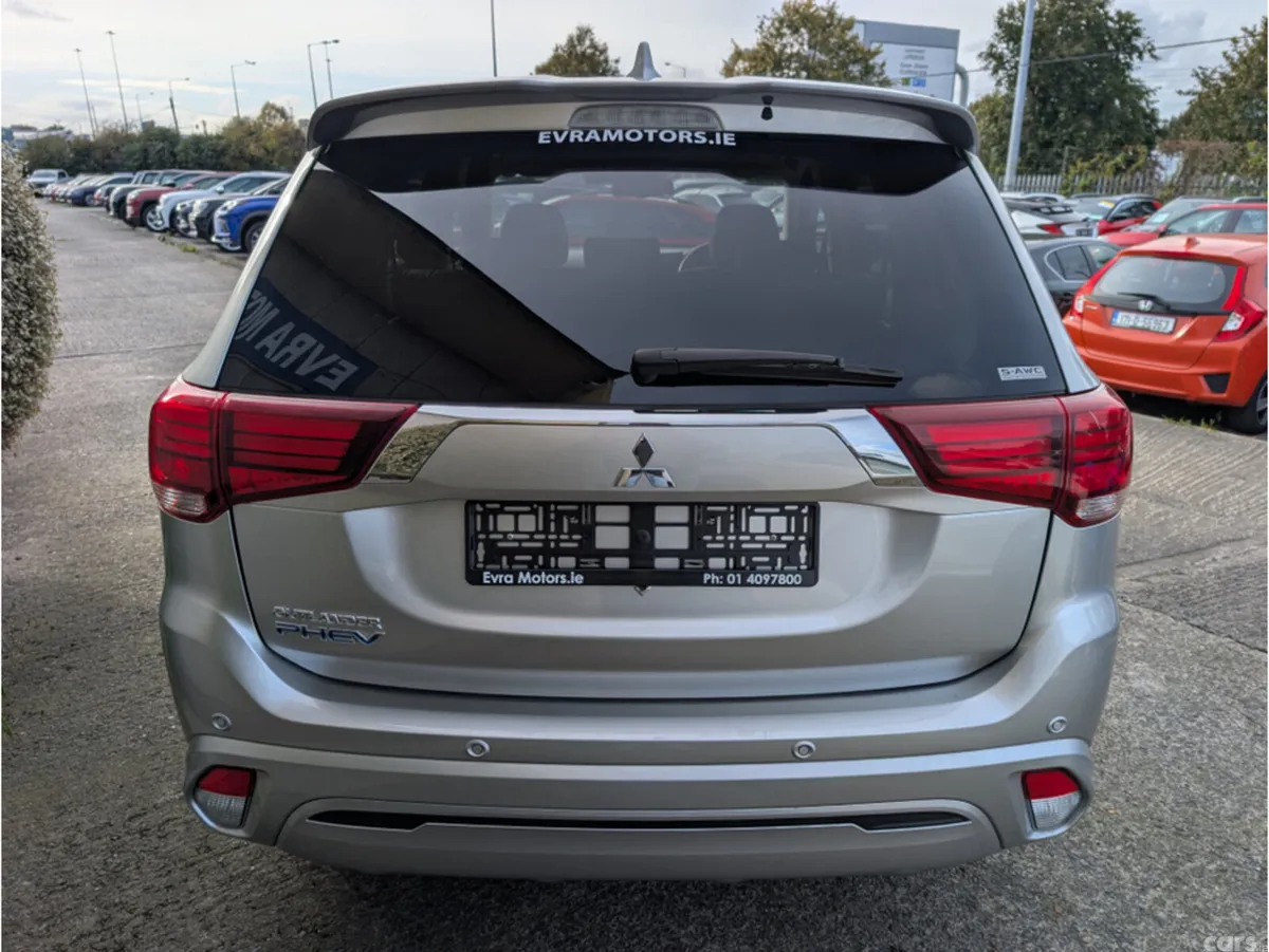 Mitsubishi Outlander SUV, Petrol Plug-in Hybrid, 2021, Silver