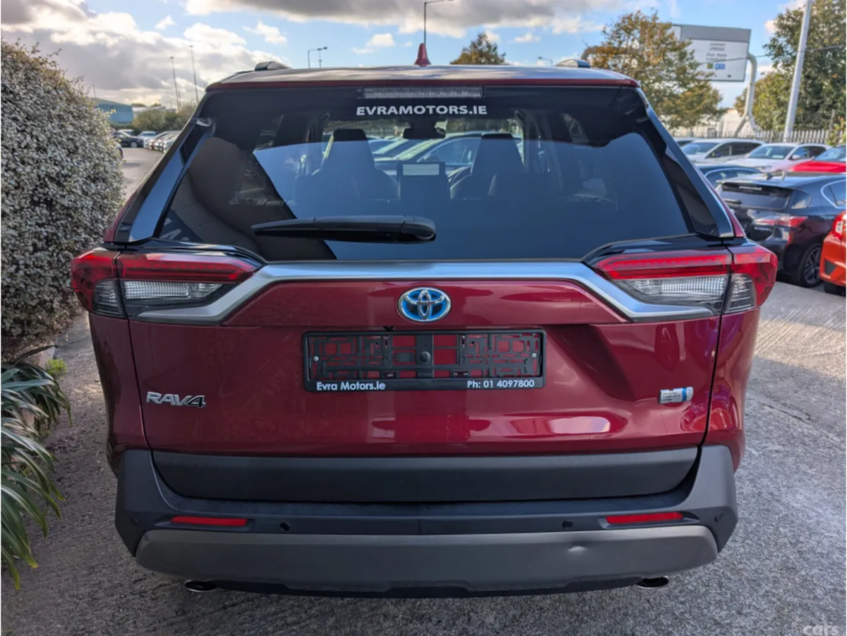 Toyota RAV4 SUV, Petrol Hybrid, 2023, Red