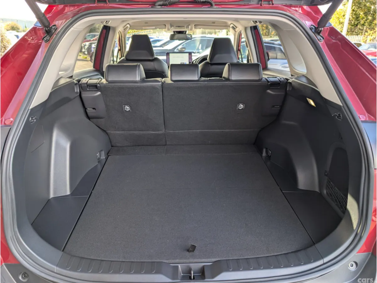 Toyota RAV4 SUV, Petrol Hybrid, 2023, Red
