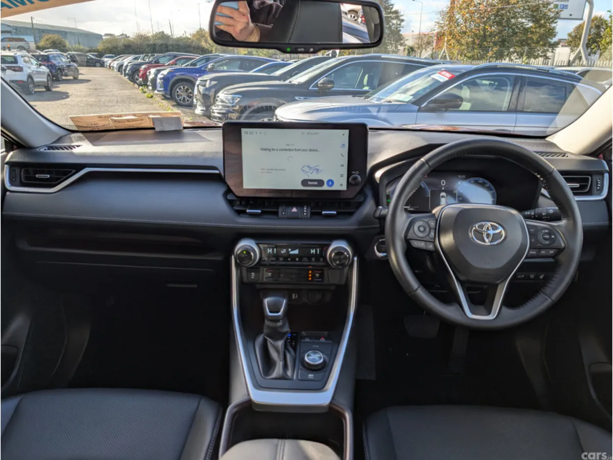 Toyota RAV4 SUV, Petrol Hybrid, 2023, Red