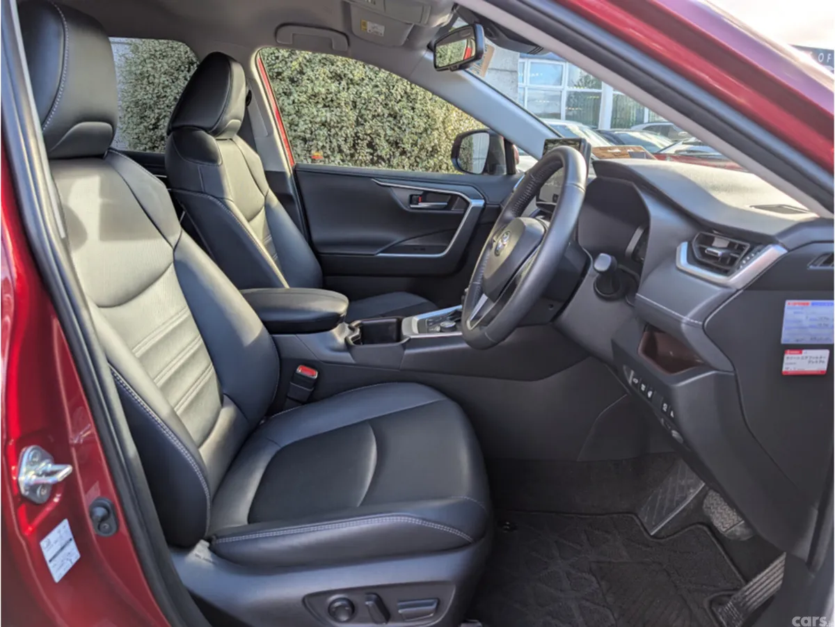 Toyota RAV4 SUV, Petrol Hybrid, 2023, Red
