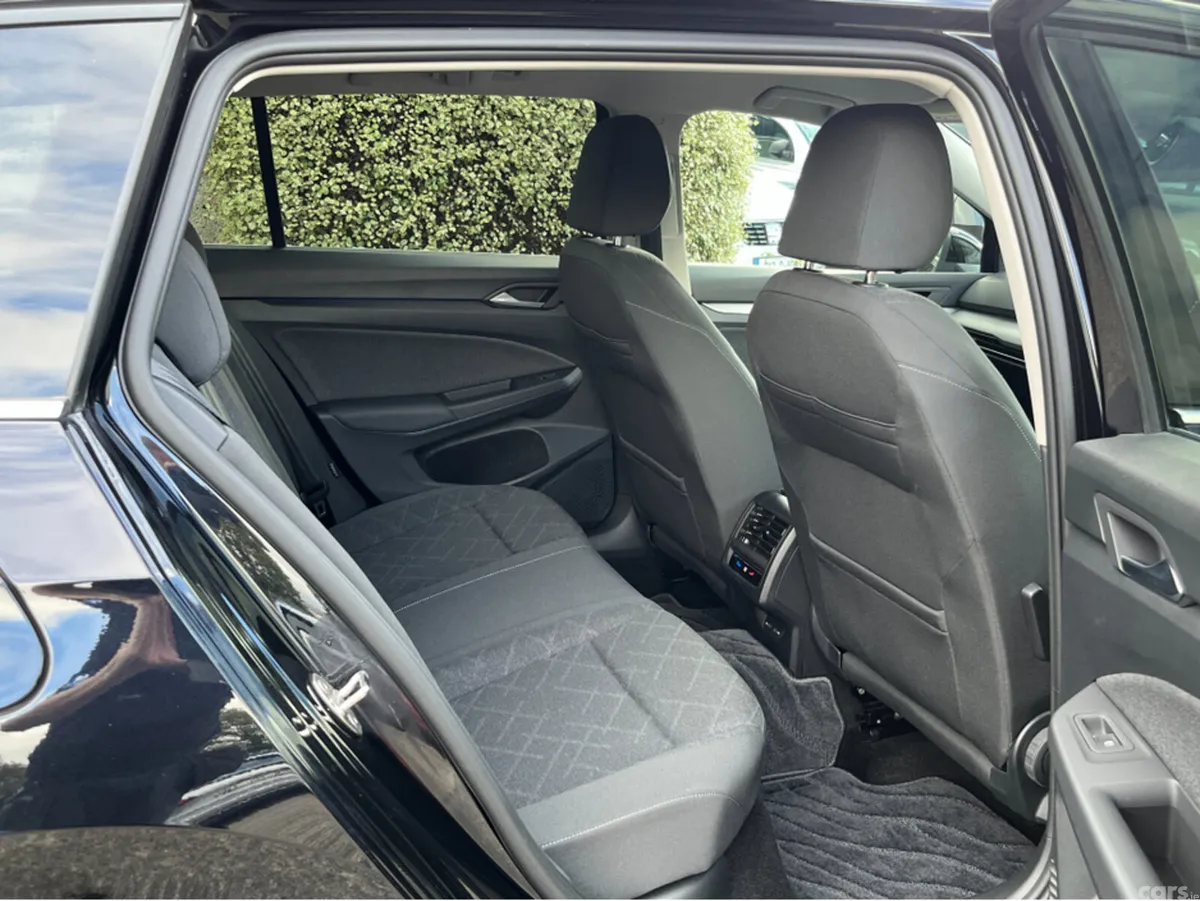 Volkswagen Golf Estate, Diesel, 2023, Black