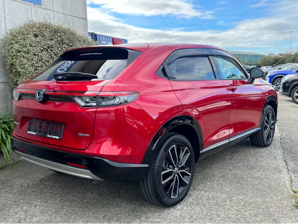 Honda Vezel SUV, Petrol Hybrid, 2022, Red