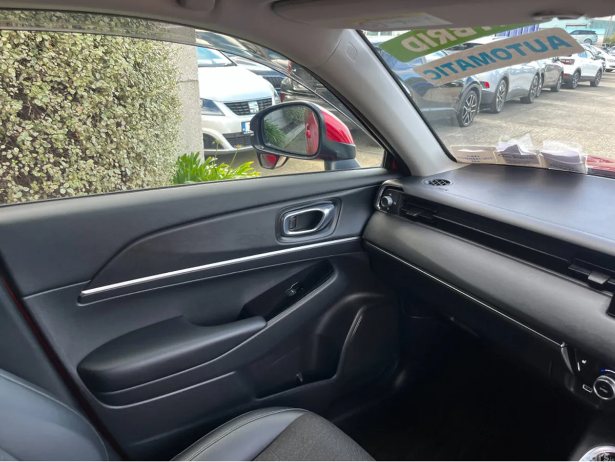 Honda Vezel SUV, Petrol Hybrid, 2022, Red