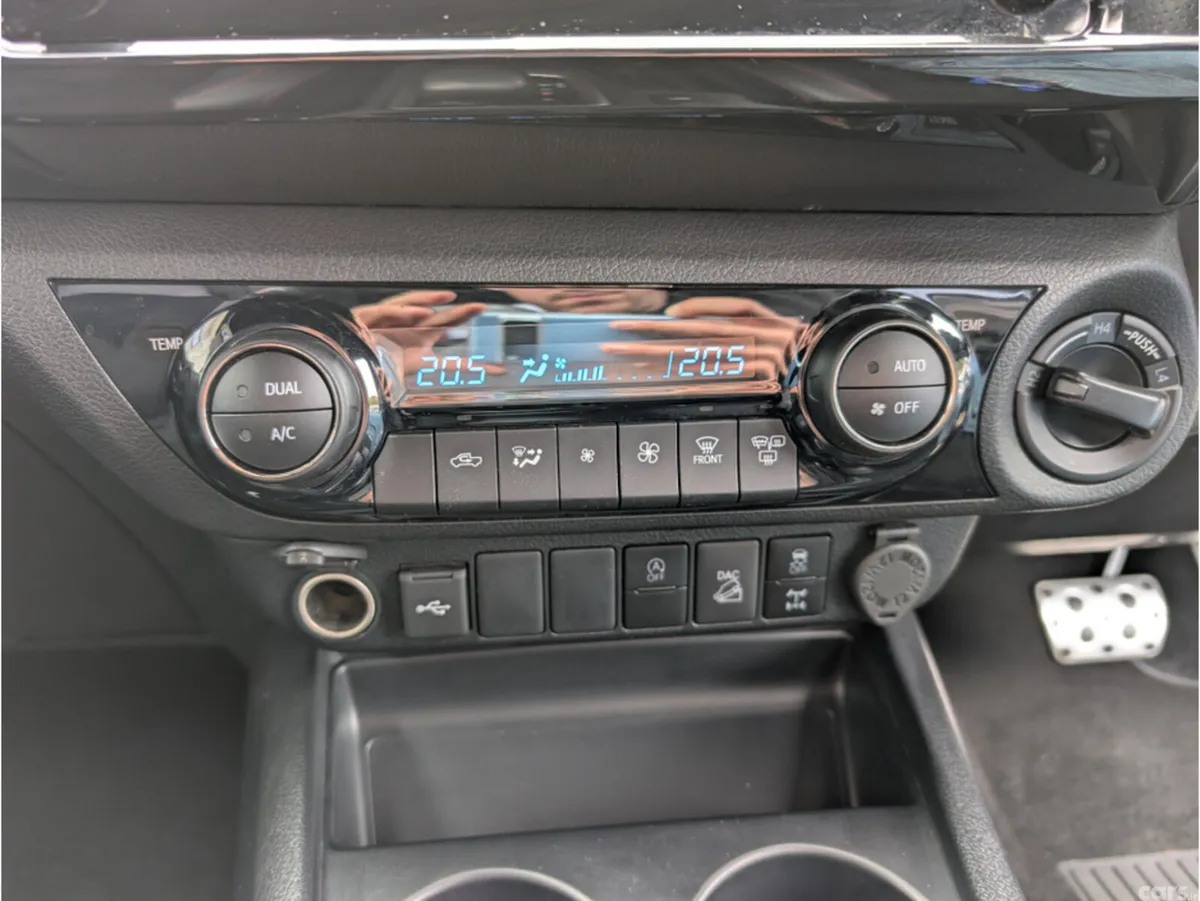 Toyota Hilux Pick Up, Diesel, 2024, Black