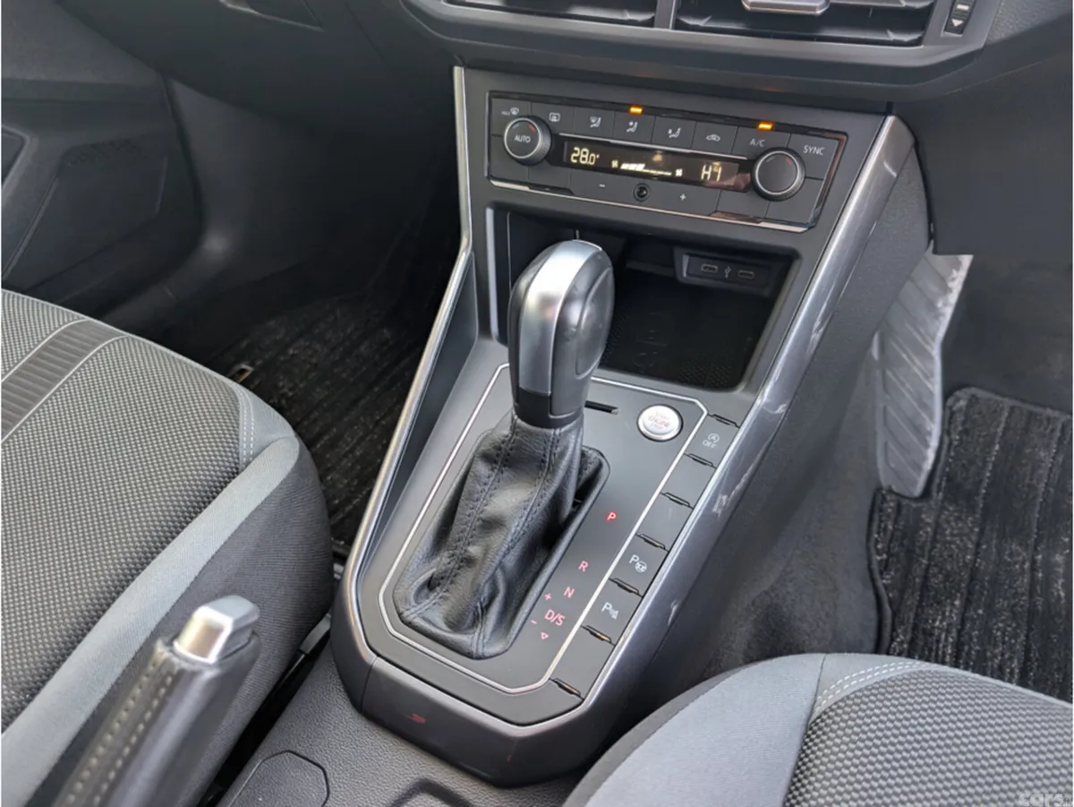 Volkswagen Polo Hatchback, Petrol, 2022, Blue