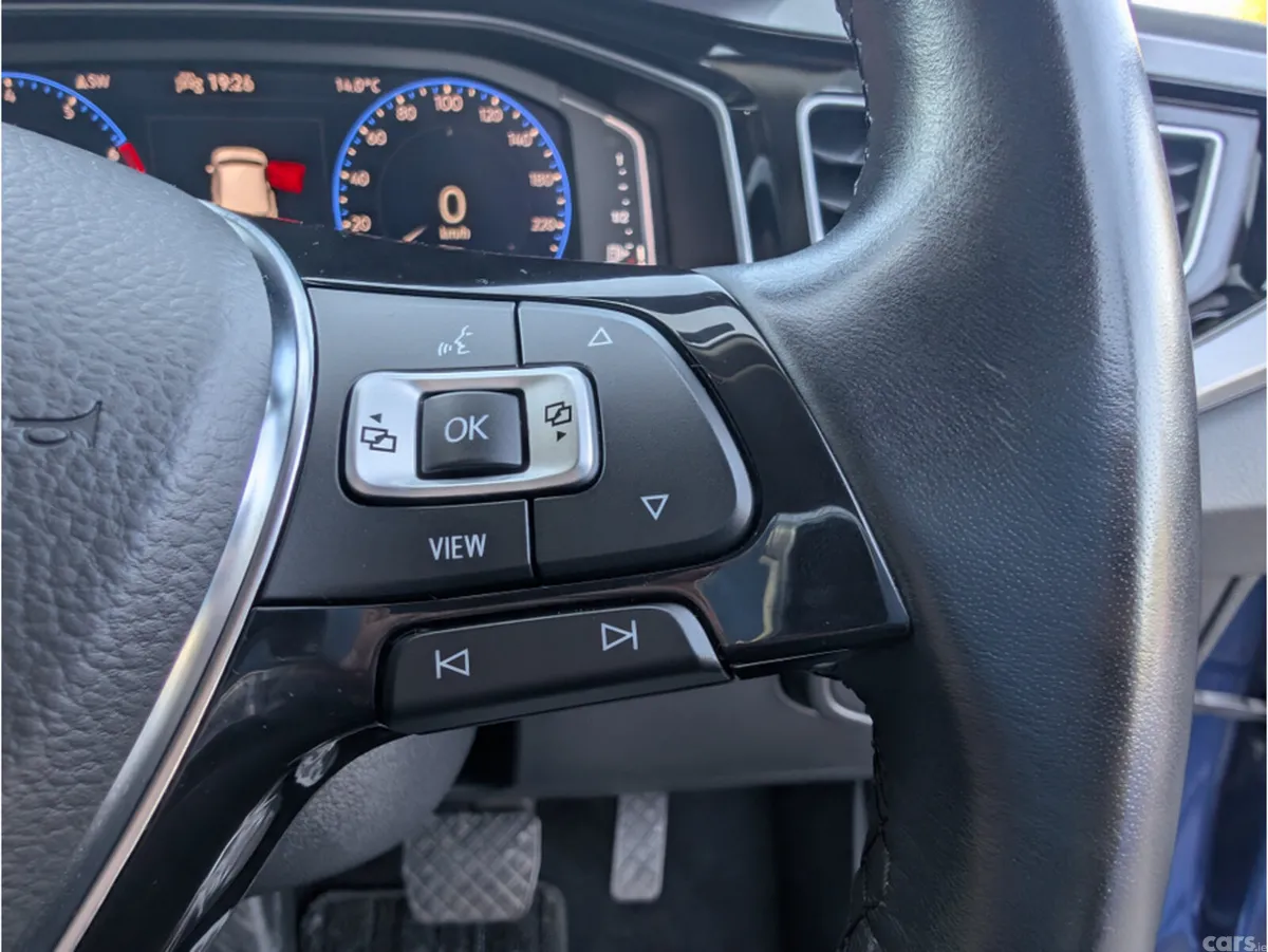 Volkswagen Polo Hatchback, Petrol, 2022, Blue