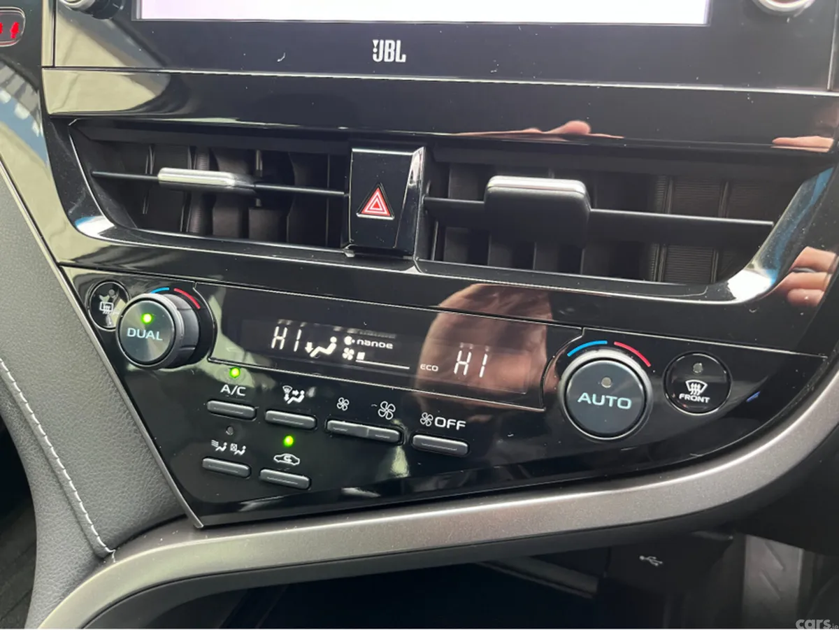 Toyota Camry Saloon, Petrol Hybrid, 2022, White