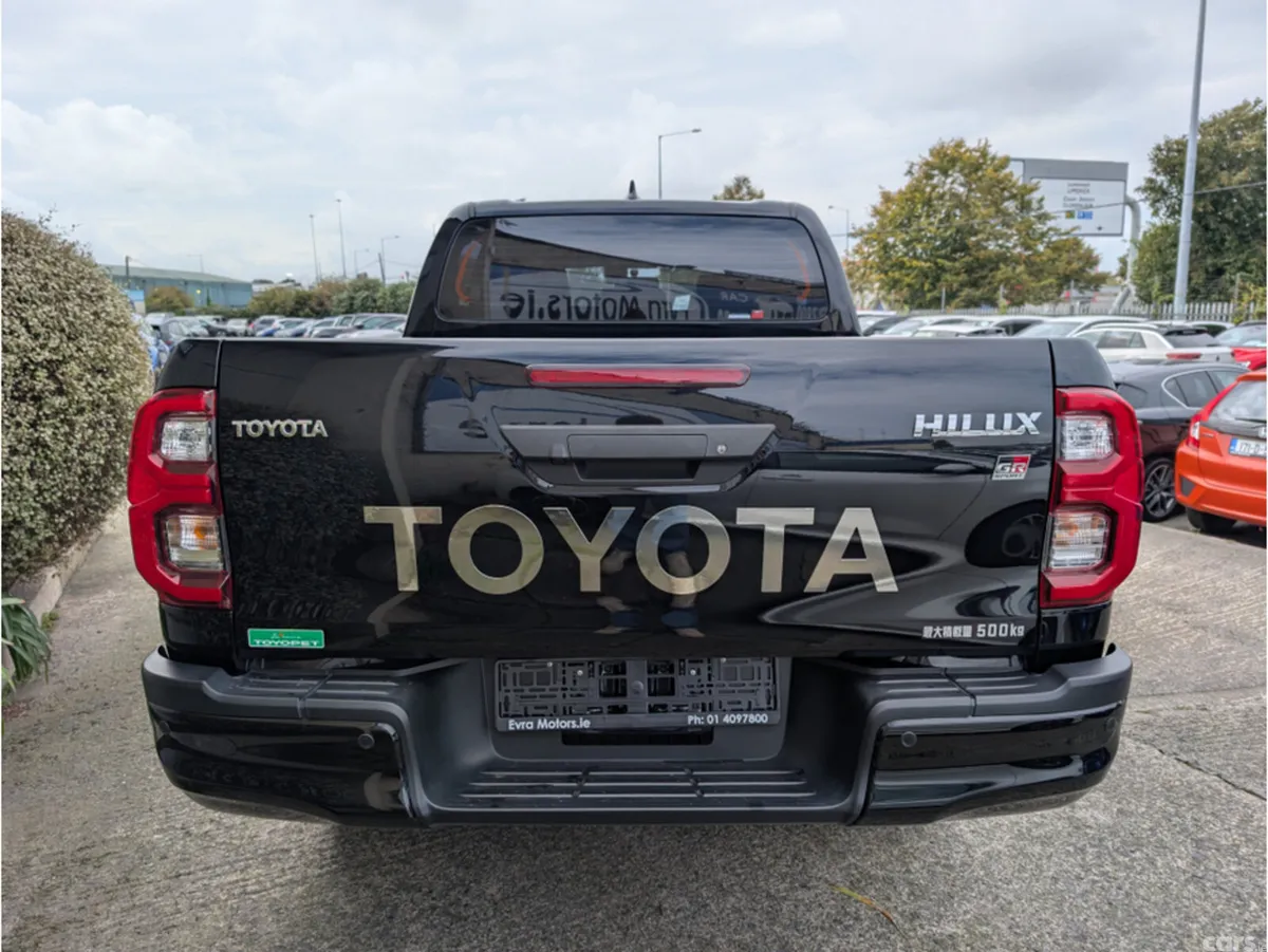 Toyota Hilux Pick Up, Diesel, 2024, Black
