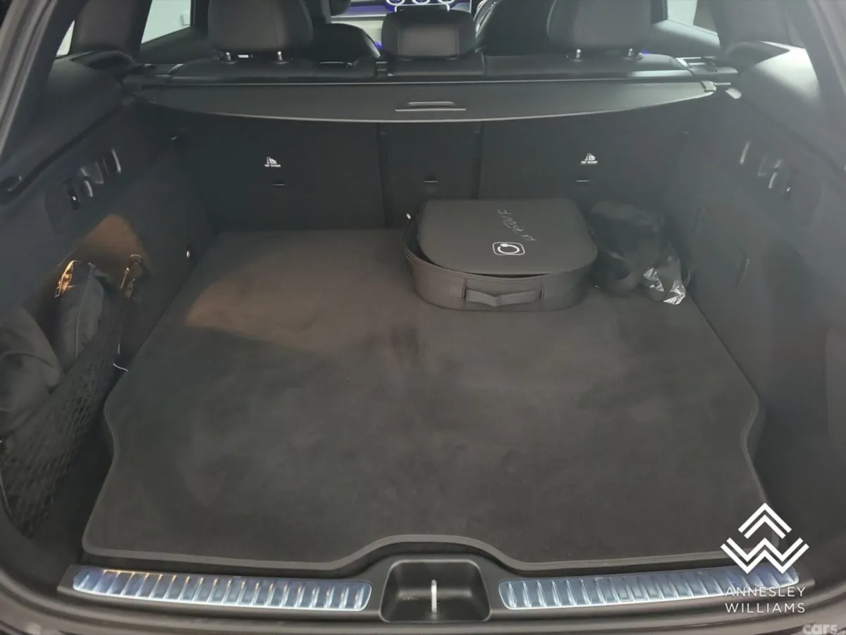 Mercedes-Benz GLC SUV, Petrol Plug-in Hybrid, 2026, Black