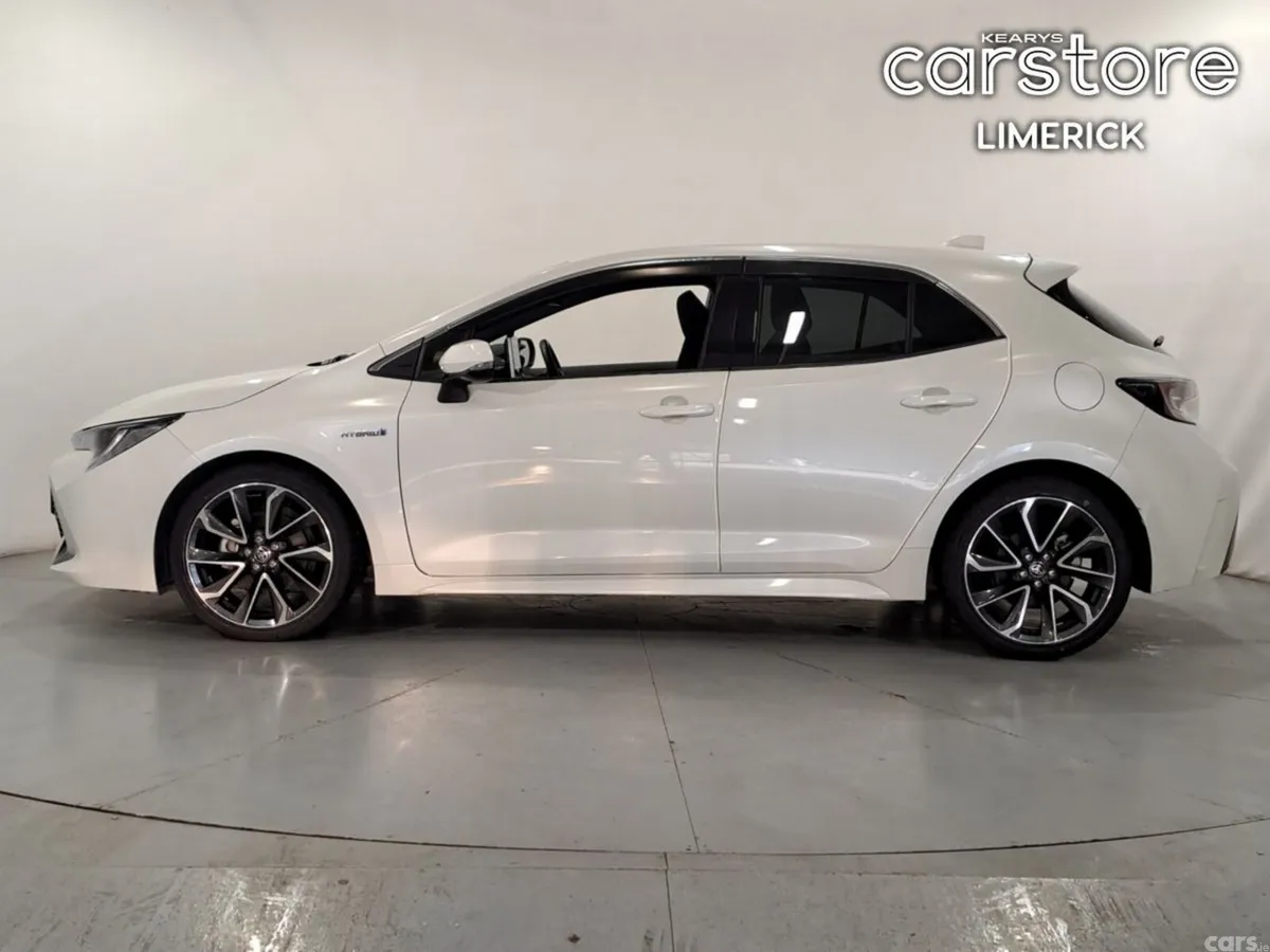 Toyota Corolla Hatchback, Petrol Hybrid, 2020, White