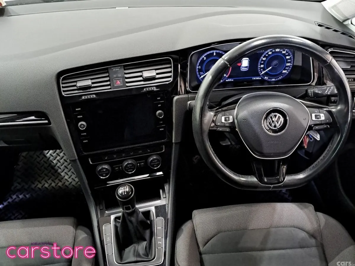 Volkswagen Golf Estate, Diesel, 2017, White