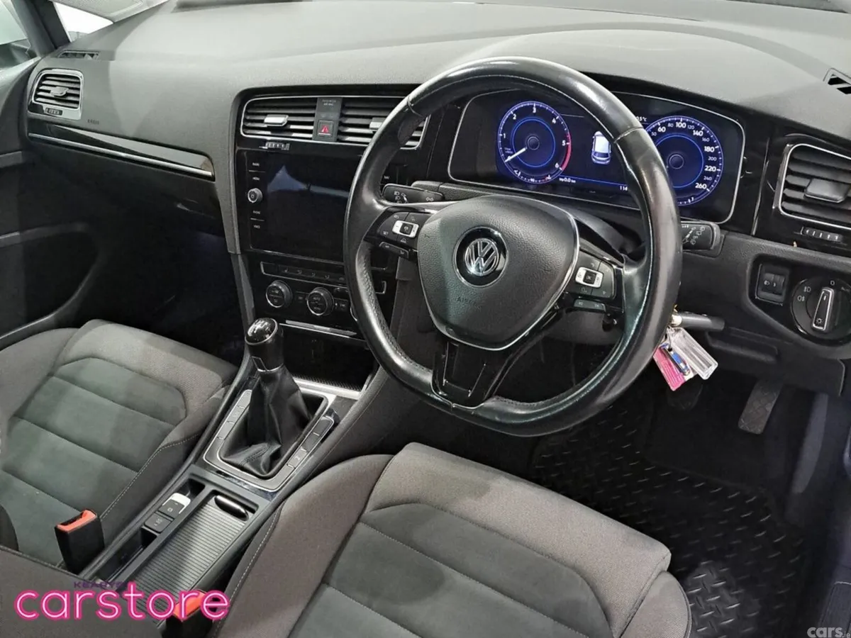 Volkswagen Golf Estate, Diesel, 2017, White