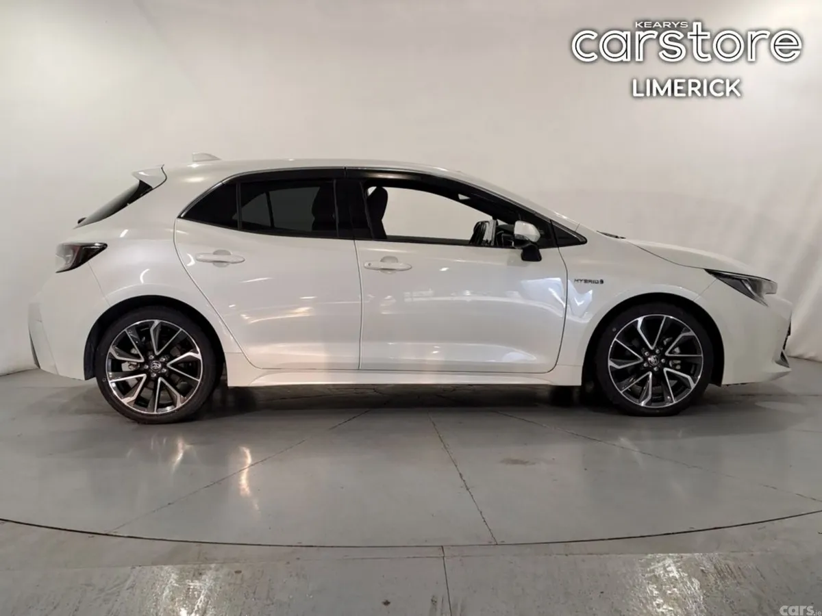 Toyota Corolla Hatchback, Petrol Hybrid, 2020, White