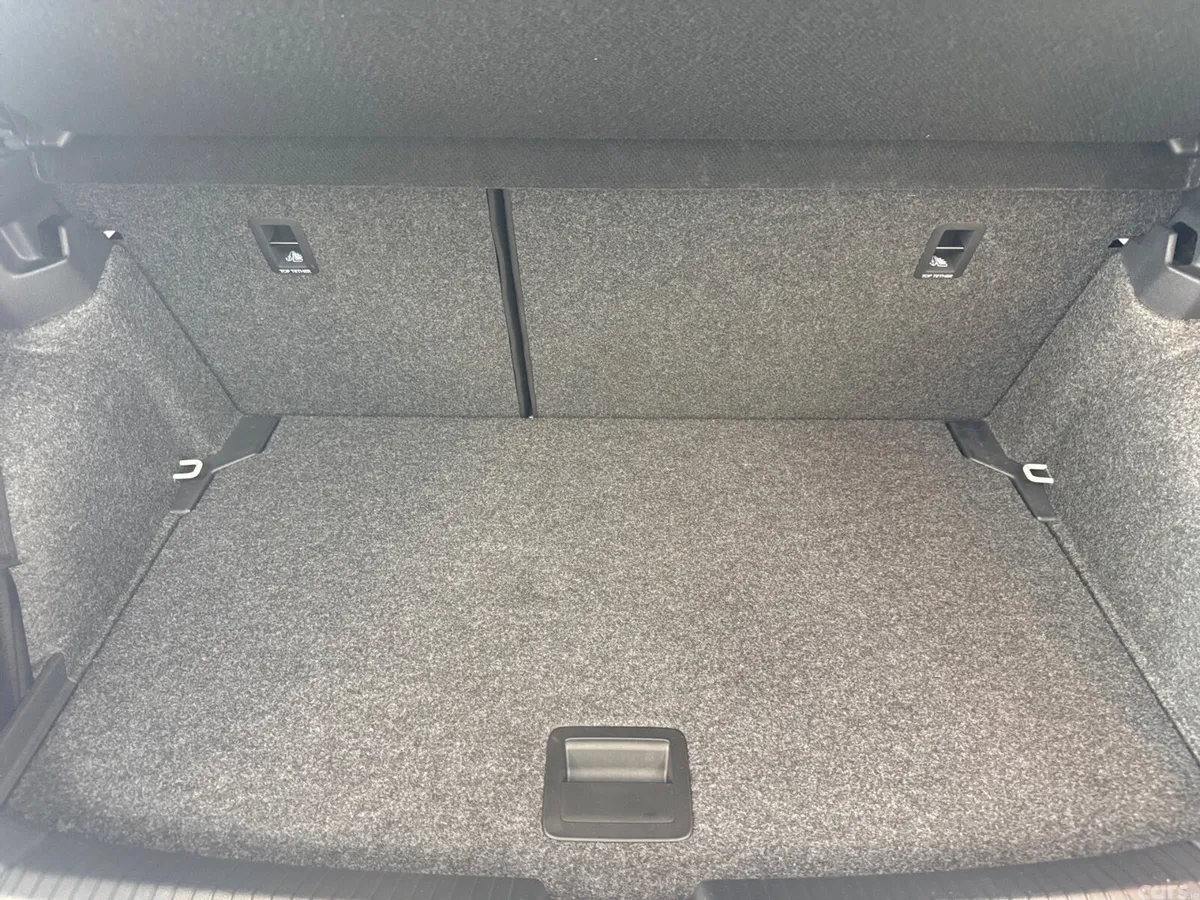 Volkswagen Polo Hatchback, Petrol, 2019, White