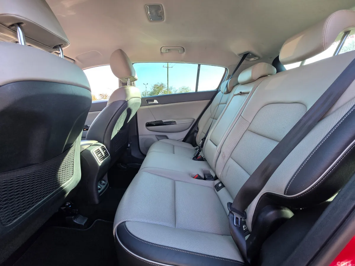Kia Sportage SUV, Diesel, 2019, Red