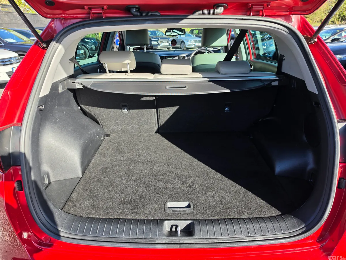 Kia Sportage SUV, Diesel, 2019, Red