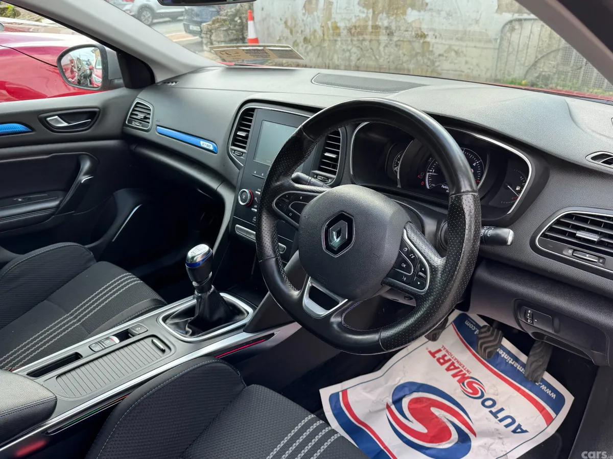 Renault Megane Estate, Diesel, 2018, Red