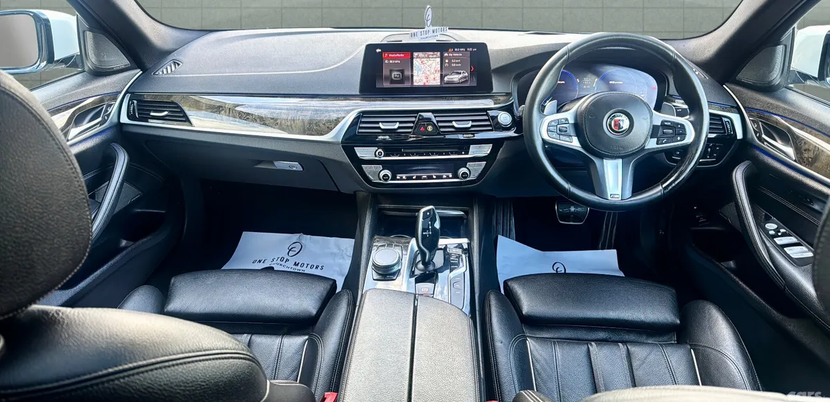 BMW 5-Series Saloon, Petrol Plug-in Hybrid, 2019, White