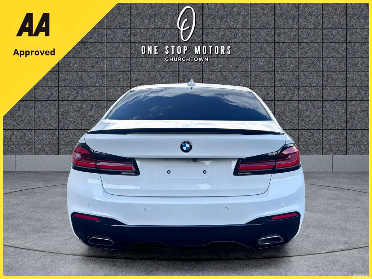 BMW 5-Series Saloon, Petrol Plug-in Hybrid, 2019, White