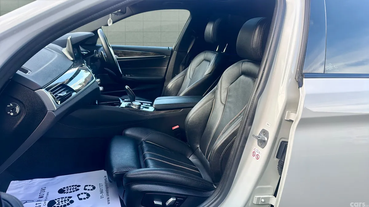 BMW 5-Series Saloon, Petrol Plug-in Hybrid, 2019, White