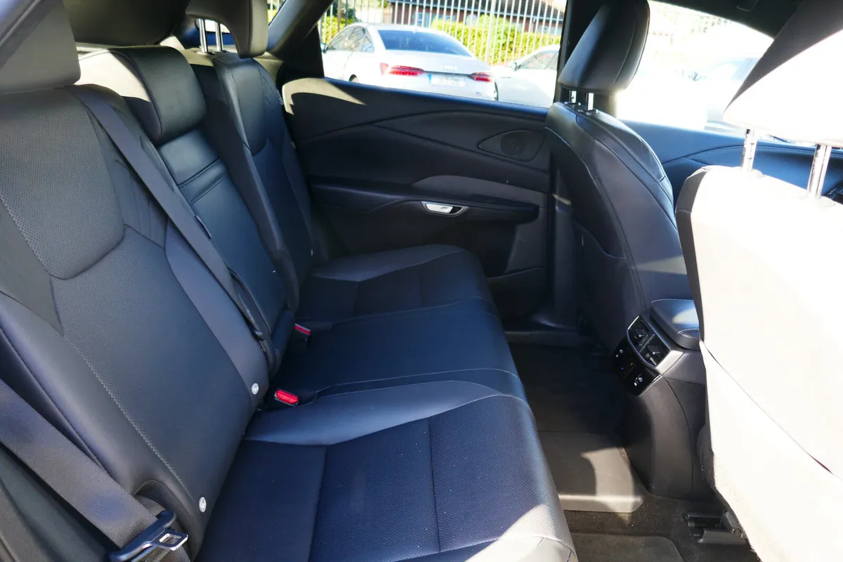 Lexus RX SUV, Petrol Plug-in Hybrid, 2023, Silver