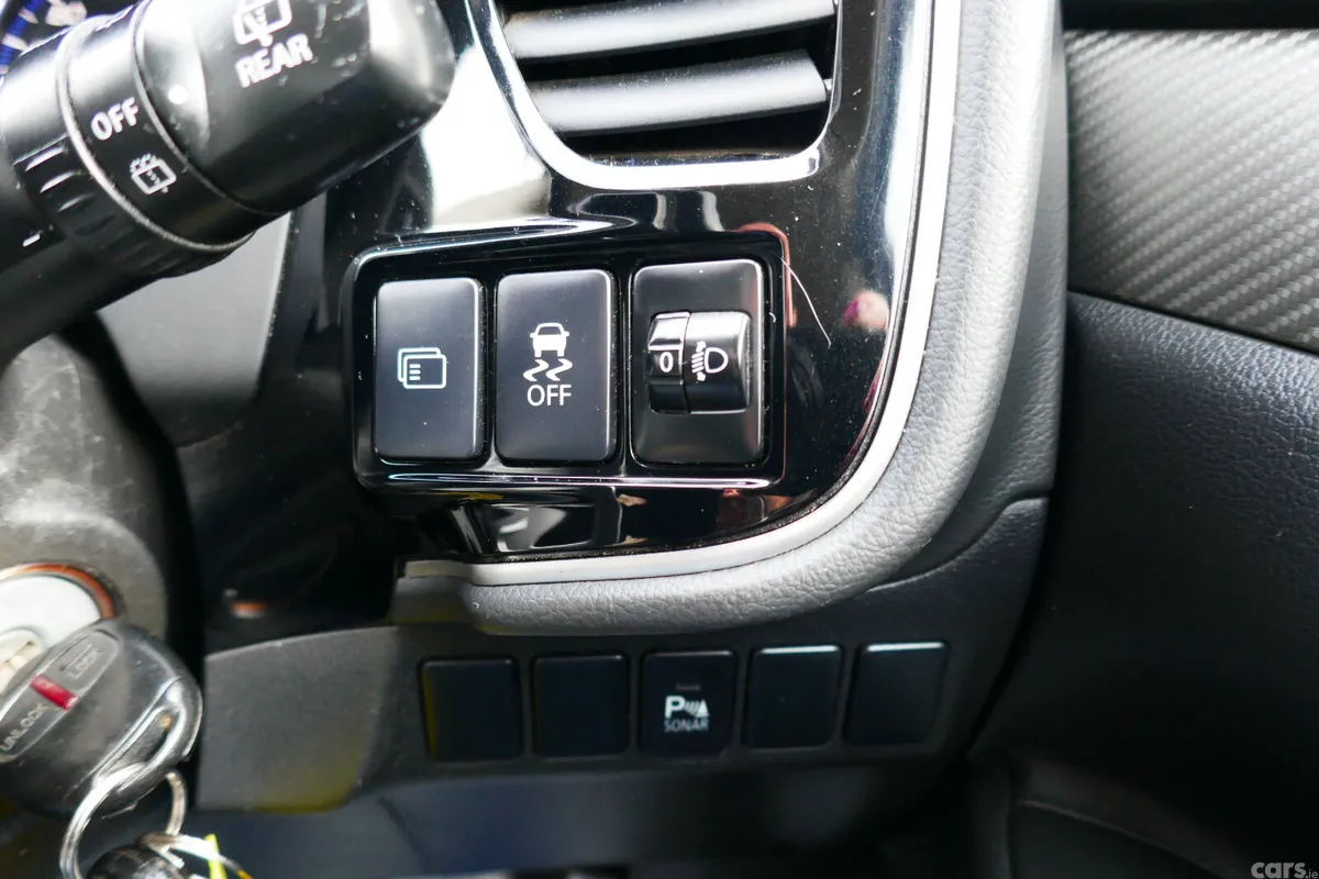 Mitsubishi Outlander SUV, Diesel, 2015, Black