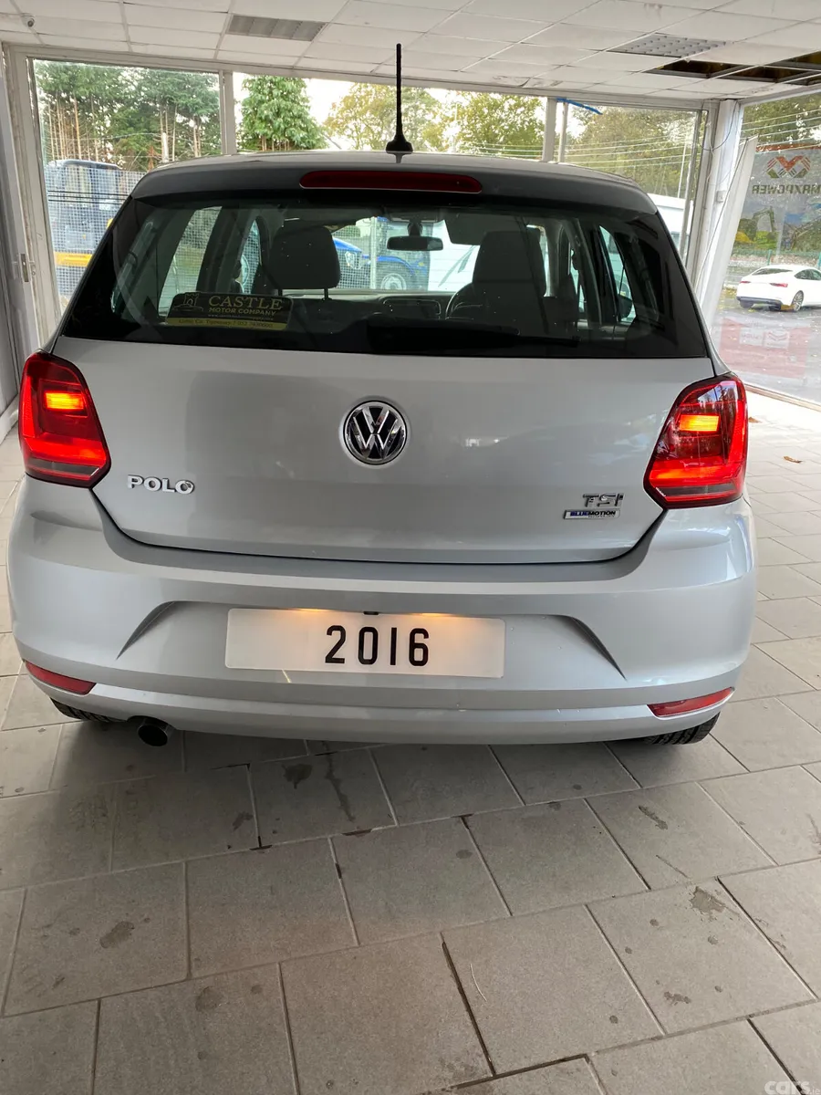 Volkswagen Polo Hatchback, Petrol, 2016, Silver