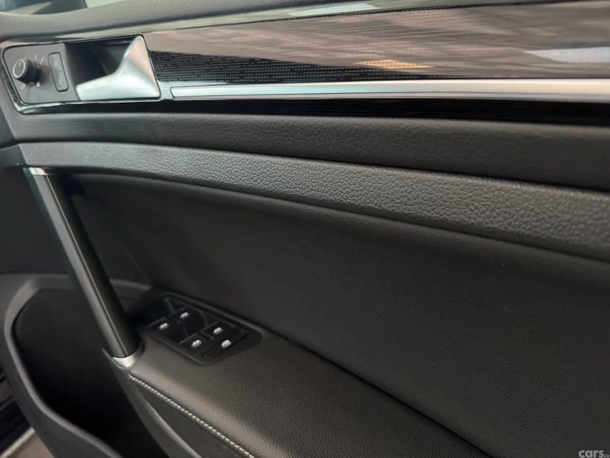 Volkswagen Golf Estate, Diesel, 2020, Black