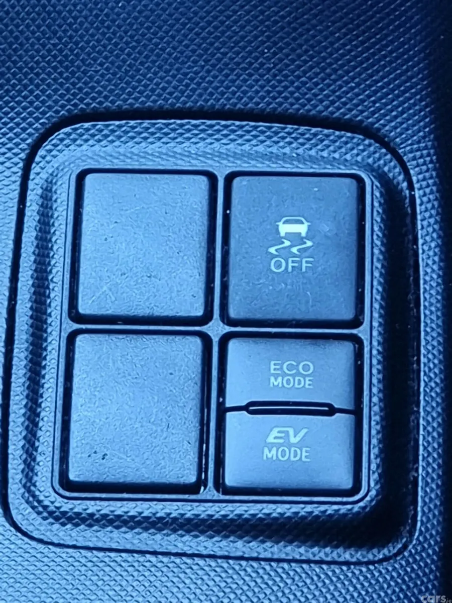 Toyota Aqua Hatchback, Petrol Hybrid, 2020, White