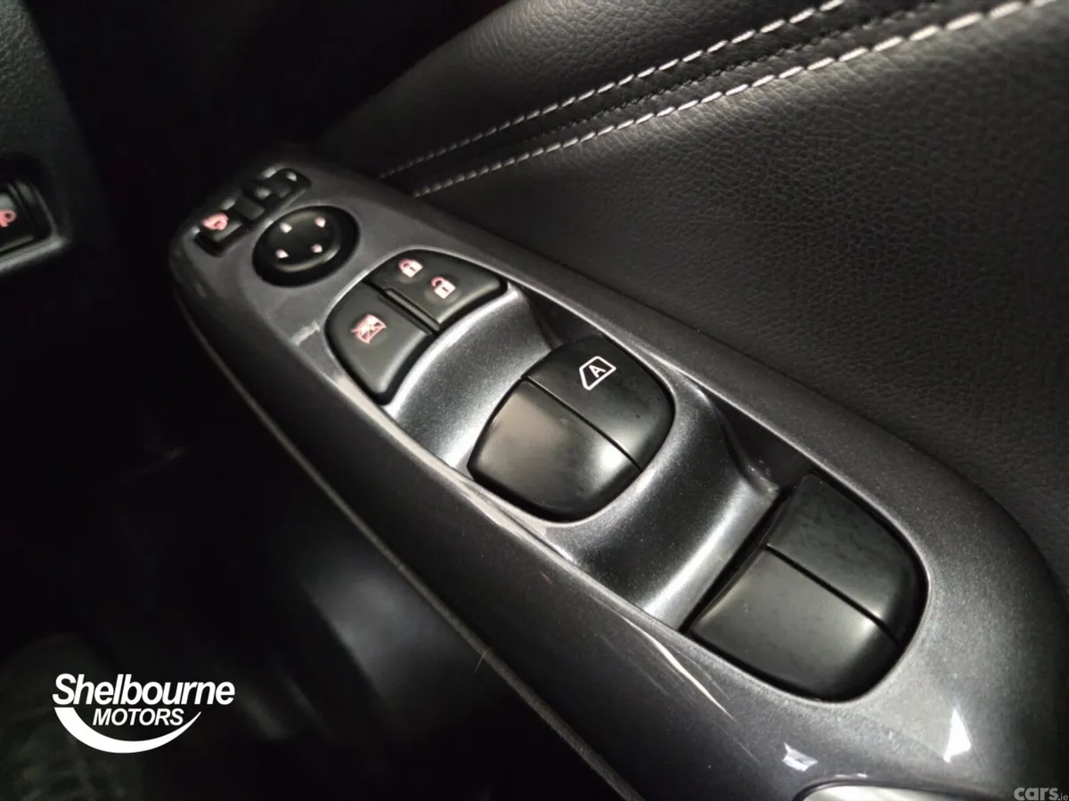 Nissan Juke Hatchback, Petrol, 2023, Black
