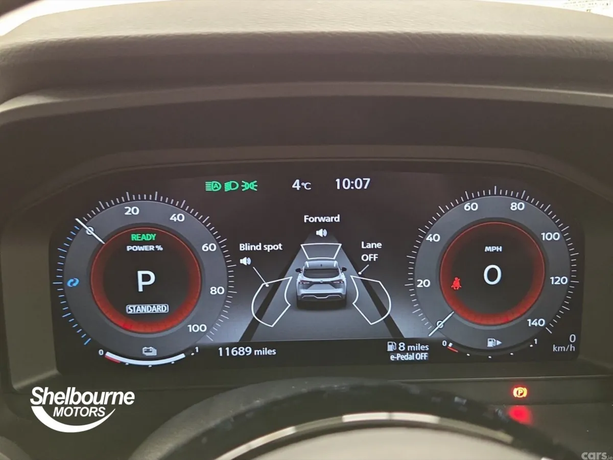 Nissan Qashqai Hatchback, Petrol Hybrid, 2023, Red