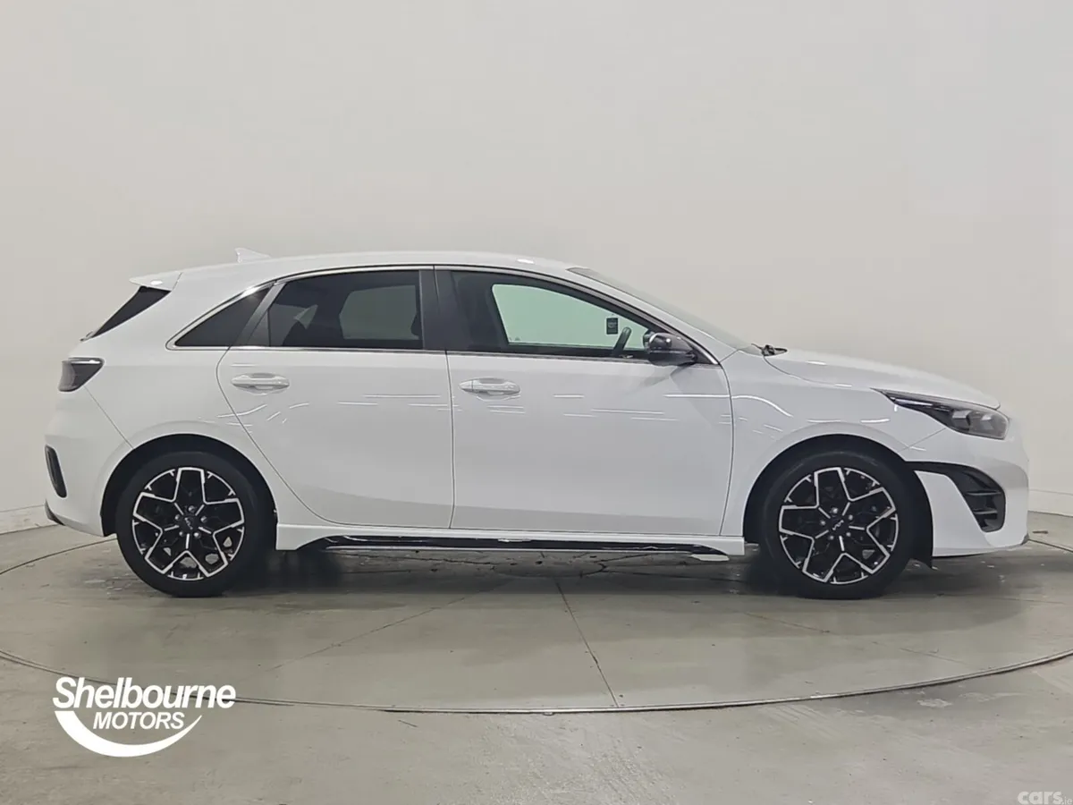 Kia Ceed Hatchback, Petrol, 2025, White