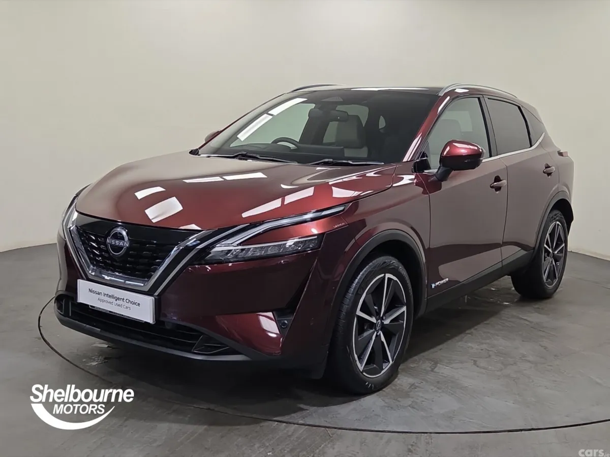 Nissan Qashqai Hatchback, Petrol Hybrid, 2023, Red